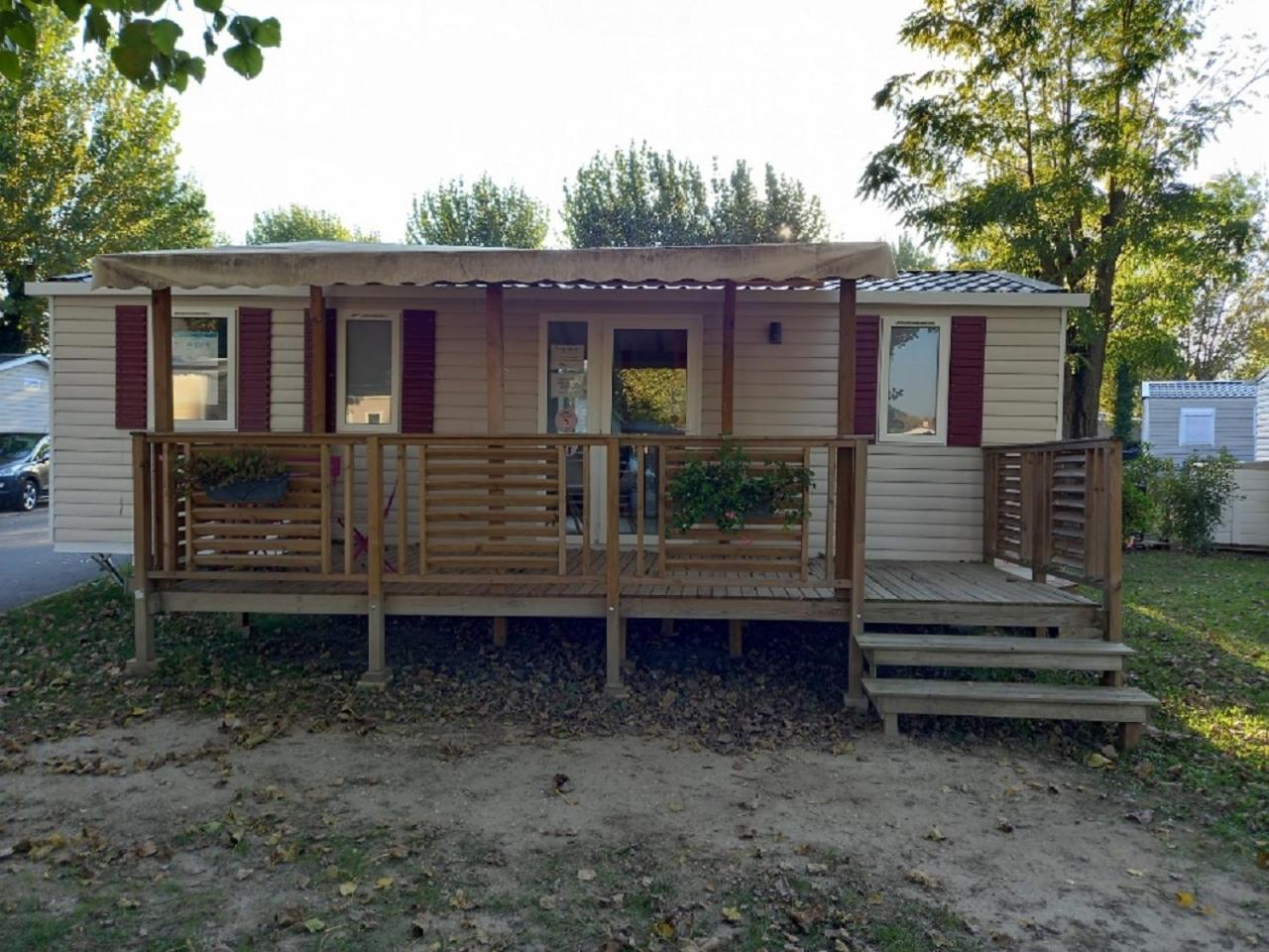 Mobile Home For You Les Rives De 孔德里约 外观 照片